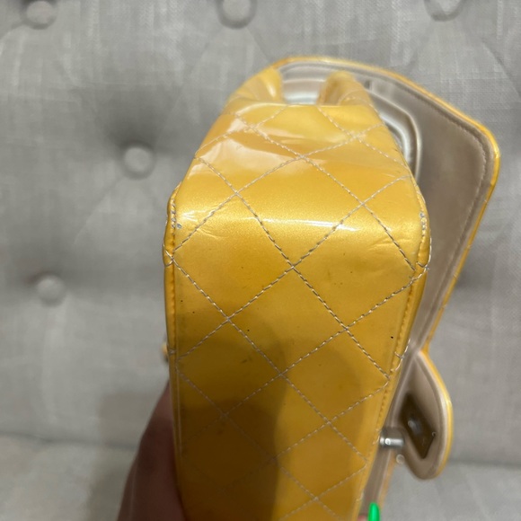 Chanel small double flap patent gold bag - Picture 2 of 10